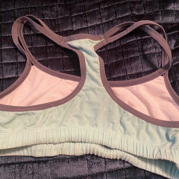 Sports bra - Picture 2 of 2